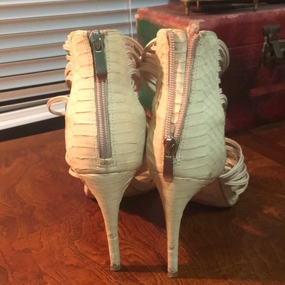 SOLD Bcbg strappy sandal - Picture 7 of 8